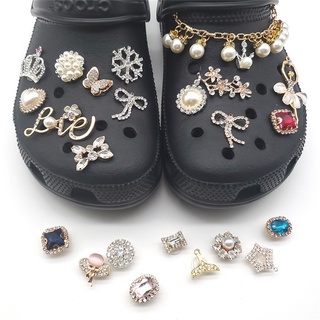 CROCS ชุดเครื่องประดับแฟชั่น Jibbitz Charm สําหรับตกแต่งรองเท้า