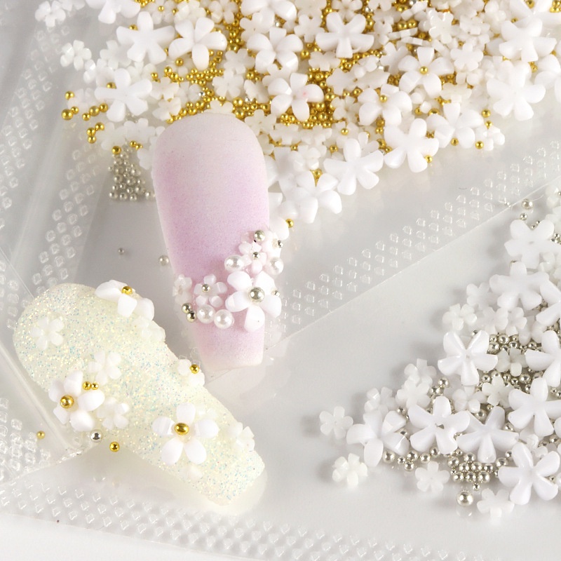 ภาพหน้าปกสินค้า200 Nail Art Five Petal Flower Ornament Bag White Pink Acrylic Flower Ornament with Gold and Silver Bead Resin Flower