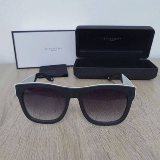 แว่นตากันแดด จีวอง sunglasses คุณภาพดีที่สุด พร้อมส่งนะค่ะ กันแดดเต็มประสิทธิภาพ UV400 มาพร้อมกล่อง อุปกรณ์ค่ะ