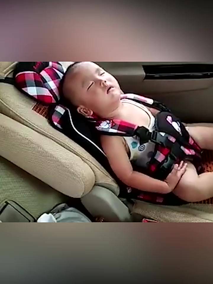 car-seat-คาร์ซีท-รถเด็กนั่งได้-คาร์ซีทพกพา-คาร์ซีทสำหรับเด็ก-อายุ-9-เดือน-5-ปี-มี-4-สีให้เลือก