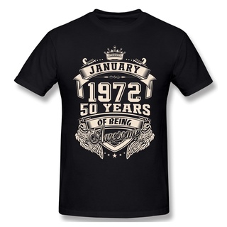 [S-5XL] เสื้อยืดคอกลม แขนสั้น ผ้าฝ้าย พิมพ์ลายอนิเมะ Born In January 1972 50 Years Of Being Awesome ขนาดใหญ่ สําหรับผู้ช