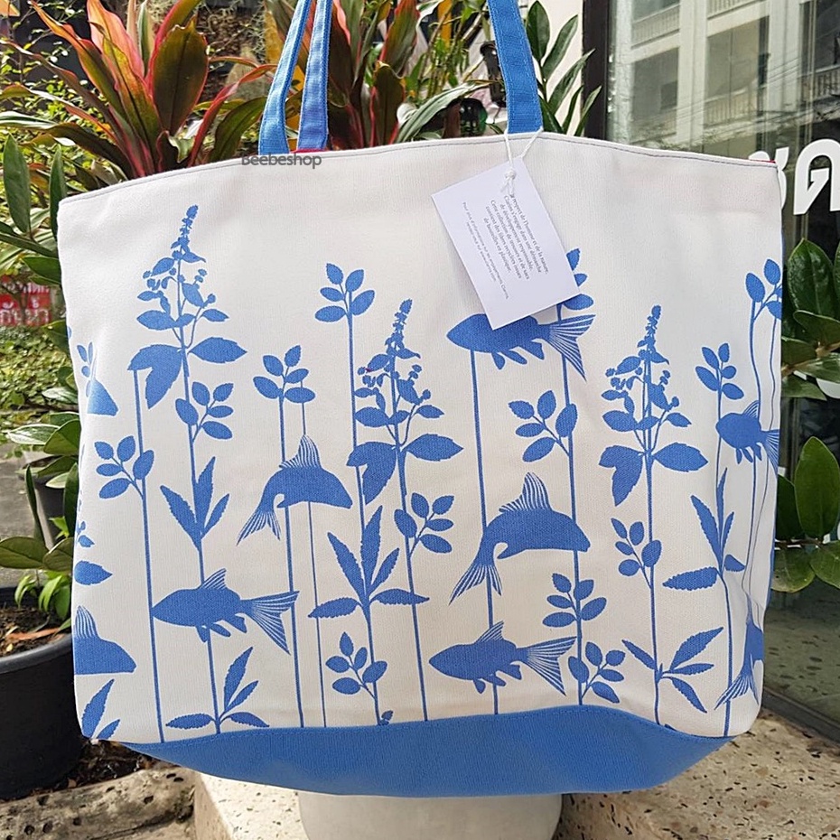 กระเป๋า-clarins-spring-summer-collection-fish-bag-ใบใหญ่