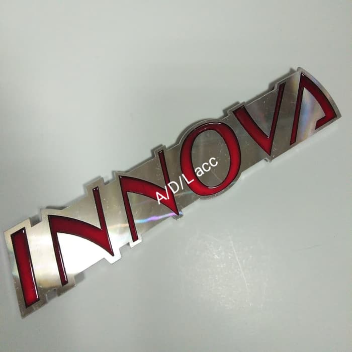 MERAH Emblem STICKER STICKER โลโก้รถ toyota innova สีแดงผสมเงินแผ่นแข็ง ...