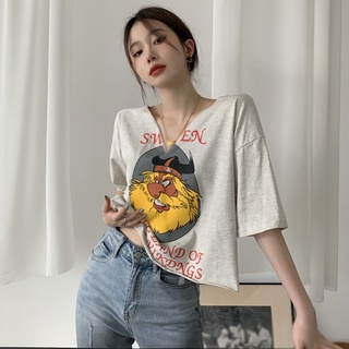 เสื้อยืดแขนสั้นลําลอง คอวี ทรงหลวม พิมพ์ลาย สไตล์เรโทร สําหรับผู้หญิง