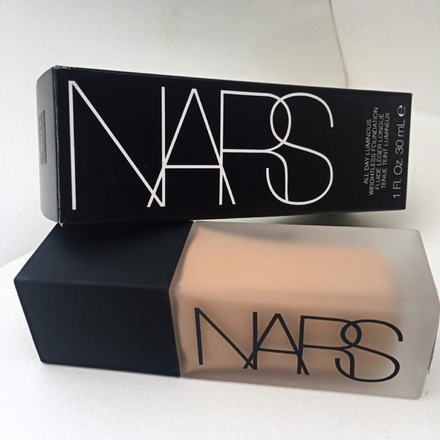 nars-รองพื้น