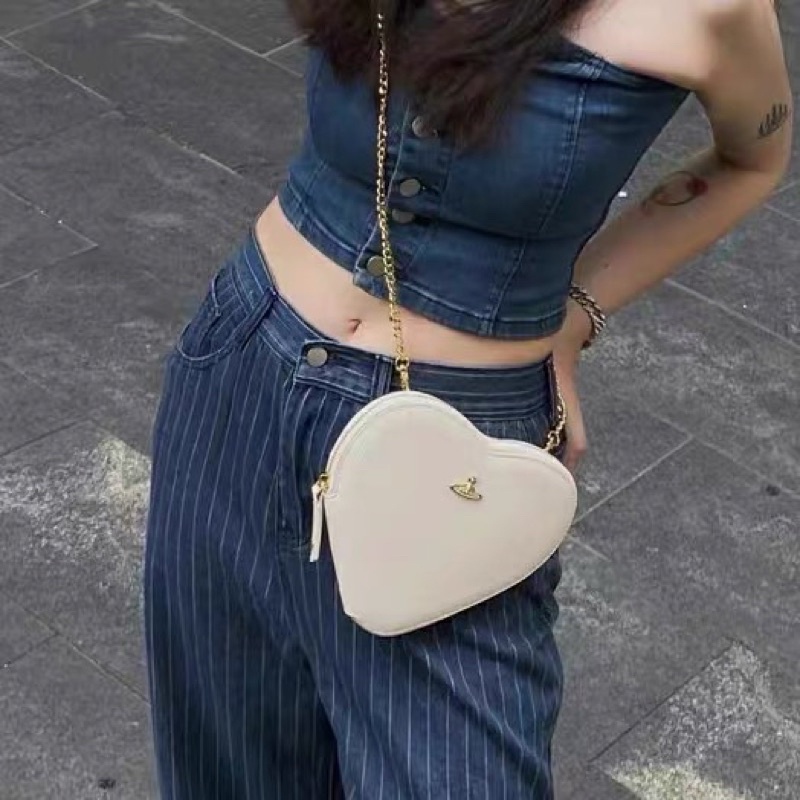 preorder-vvwt-heart-crossbody-bag