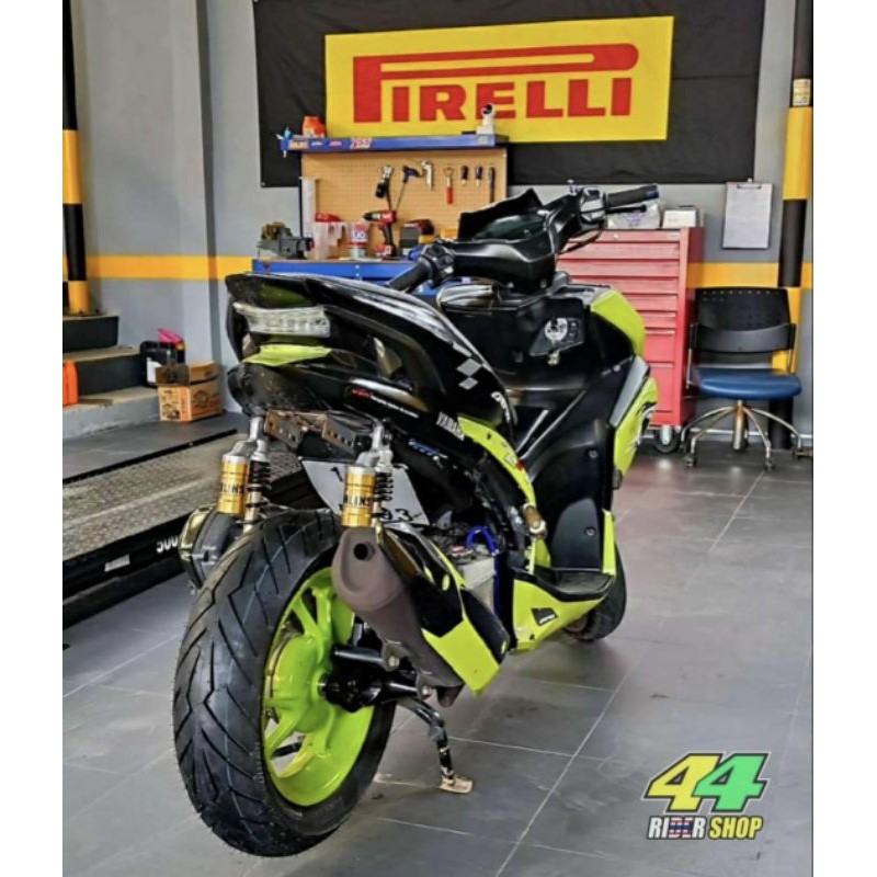 pirelli-rosso-sport-aerox-x-max-forza-click-pcx