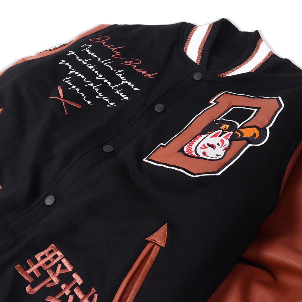 เสื้อแจ็กเก็ต-varsity-strike