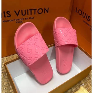 รองเท้าแตะแบบสวมหนังแท้ LOUIS VUITTON MENS SANDALS ]  พร้อมส่งค่ะ 🛍อุปกรณ์ครบ มีขนาด 36-40