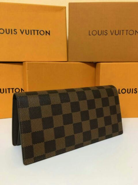 louis-vuitton-หนังแท้