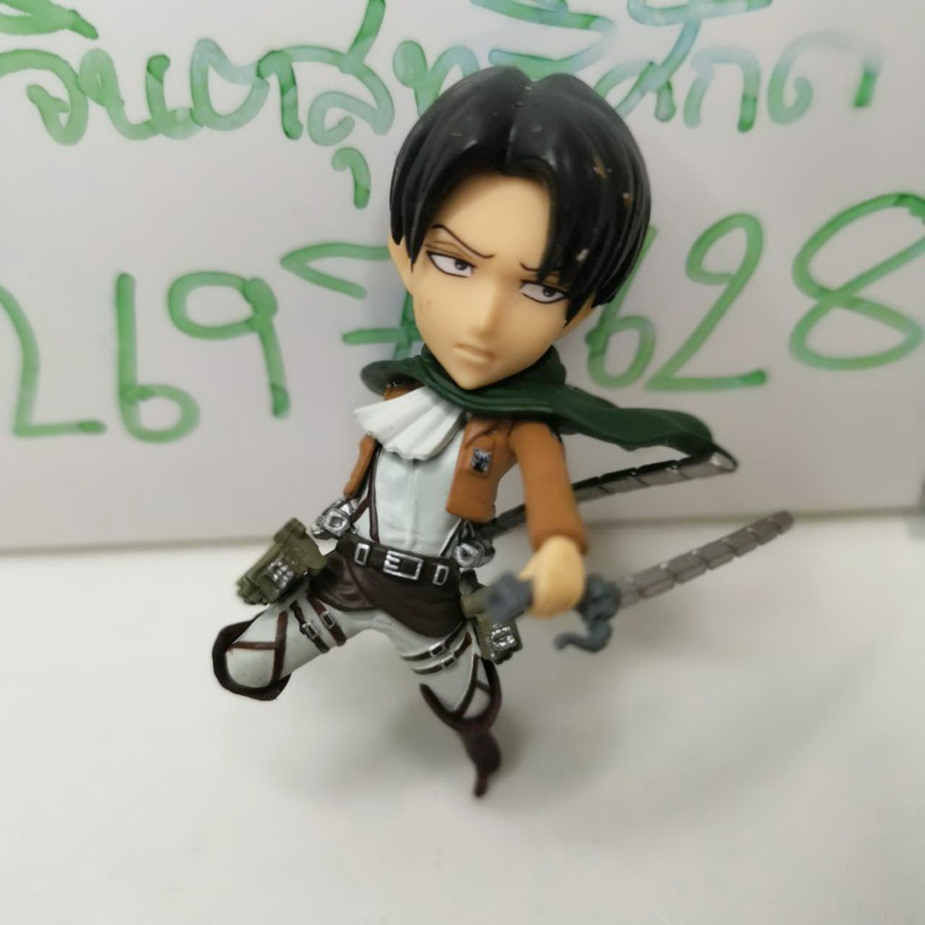 แท้-มือสอง-banpresto-loot-crate-attack-on-titan-levi-mini-figure-ลีวาย