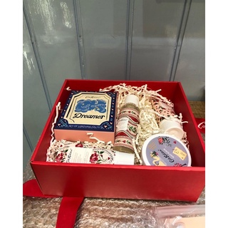 cath kidston แท้💯 Dreamer Cassis & Rose Bath Hamper Set