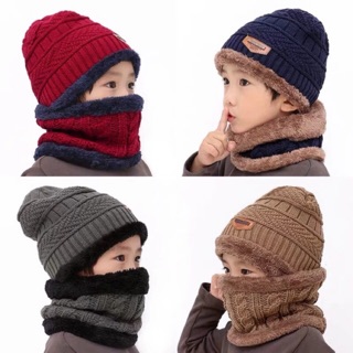 ภาพหน้าปกสินค้า[เด็ก] HSK-Plain เซ็ทหมวกกันหนาวและผ้าพันคอ ผ้านิ่ม ใส่อุ่น ใส่สบาย ที่เกี่ยวข้อง