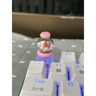 สินค้า คีย์แคปตู้กาชาปอง keycap resin handmade สำหรับmechanical keyboard สามารถแจ้งสีอื่นๆทางแชทได้ ส่งภายใน 24 ชม. #น่ารักฝุดๆ