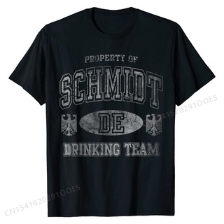 เสื้อยืดผ้าฝ้ายพรีเมี่ยม เสื้อยืด ผ้าฝ้าย พิมพ์ลาย Schmidt Drinking Team Oktoberfest สําหรับผู้ชาย