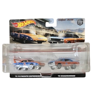 Hot Wheels Car Culture 70 Plymouth Superbird + 70 Roadrunner