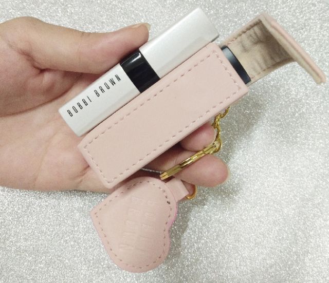 bobbi-brown-pink-lipstick-case