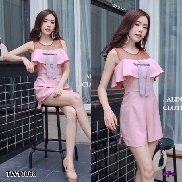 จั๊มสูทขาสั้นแต่งระบายช่วงอก-tw10068
