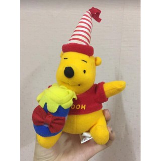 พวงกุญแจ ตุ๊กตาหมี Pooh ของใหม่ มือ 1 หมีพูห์ สีเหลือง ห้อยกระเป๋า ห้อยกุญแจ ห้อยของ เป็น ของขวัญปรับปริญญา ของขวัญ ได้