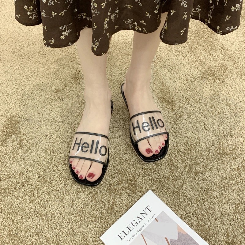 ภาพหน้าปกสินค้ารองเท้าแตะของผู้หญิงมี4สี แฟชั่นใหม่รองเท้าแตะแบน สบาย ๆ กันลื่น จากร้าน pleasuremall บน Shopee