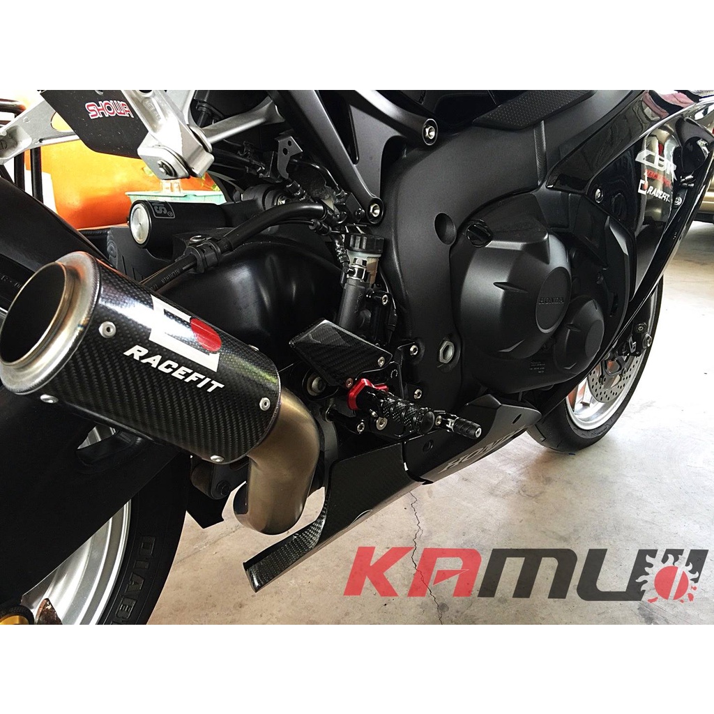 95-ชุดเกียร์โยง-kamui-คาร์บอนแท้-ตรงรุ่น-cbr1000rr-racing-style-ปรับระดับพักเท้า-หัวเกียร์พับได้-พักเท้าพับได้เกียร์โยง