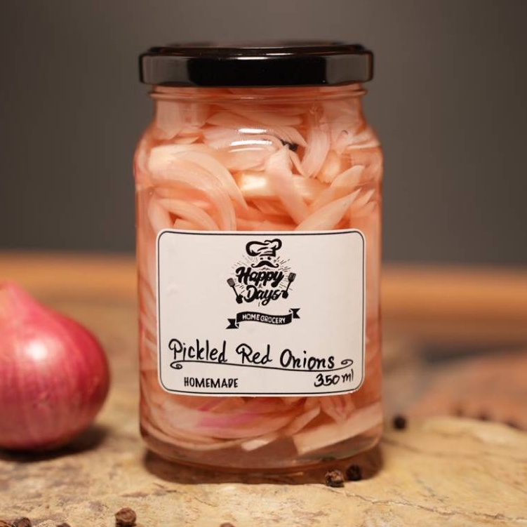 ภาพหน้าปกสินค้าหอมแดงดองโฮมเมด หั่นบาง 350กรัม, Pickled Red Onions, Sliced 350ml