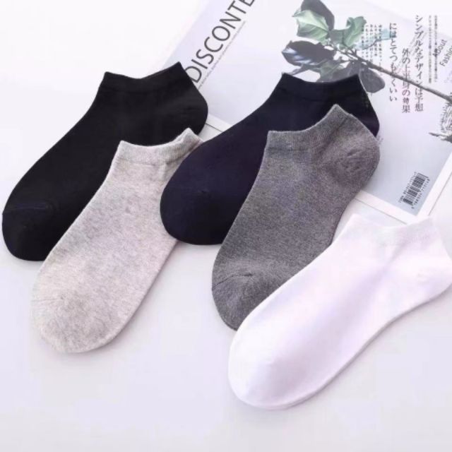 ภาพหน้าปกสินค้าถุงเท้า ข้อสั้น 1 คู่ Black / Grey / White Socks เนื้อผ้านุ่มสบาย ระบายอากาศ ไม่อับชื้น ไม่ส่งกลิ่นเหม็น 黑白灰 袜子