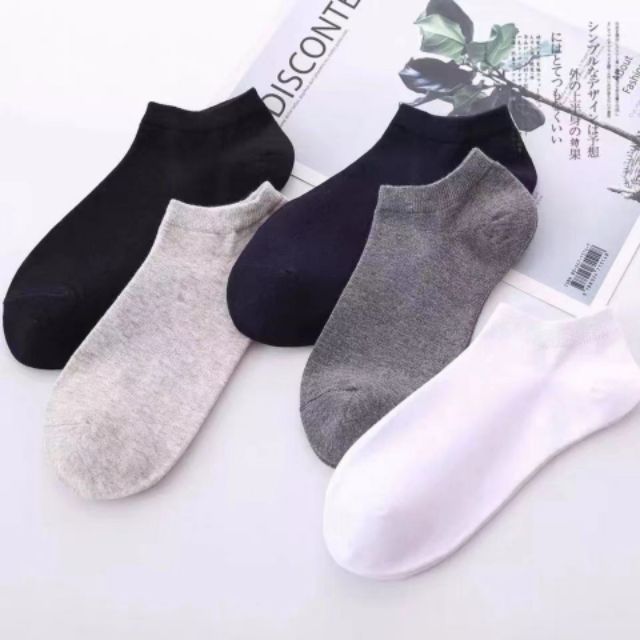 ราคาและรีวิวถุงเท้า ข้อสั้น 1 คู่ Black / Grey / White Socks เนื้อผ้านุ่มสบาย ระบายอากาศ ไม่อับชื้น ไม่ส่งกลิ่นเหม็น 黑白灰 袜子