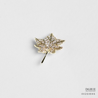 Gold Mapie Leaf Brooch-เข็มกลัดใบทอง