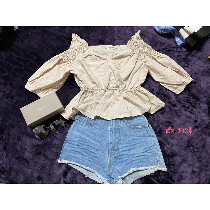 เสื้อครอป-topshop-สีครีม-สามารถเปิดไหล่ได้-อกได้ถึง-34