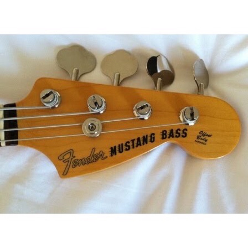 โลโก้หัวกีตาร์-fender-mustang-bass-2