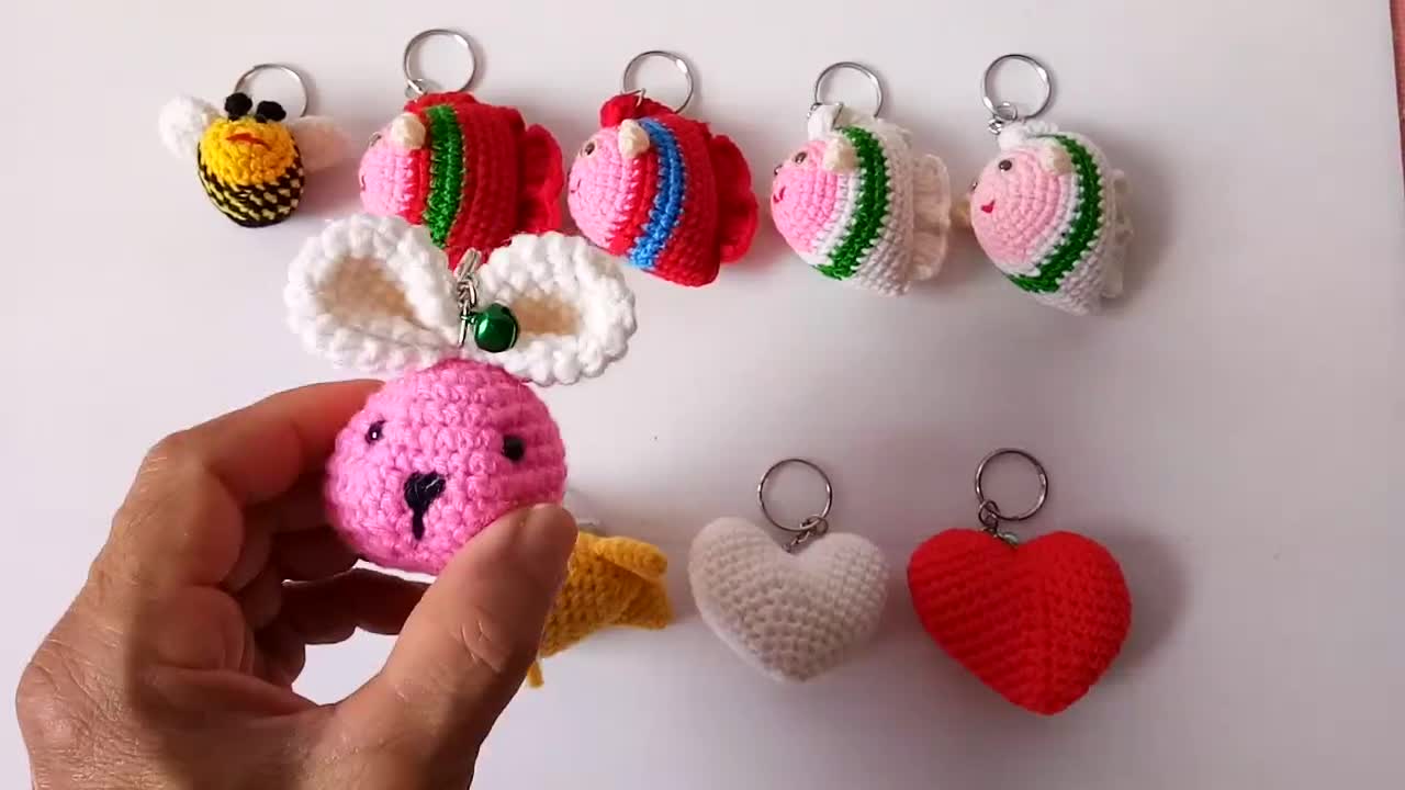 ตุ๊กตาถักไหมพรม-โมเดล-bee-fish-rabbit-heart-doll-crochet-yarn-keychain-figure-keyring-handcraft-gift-12