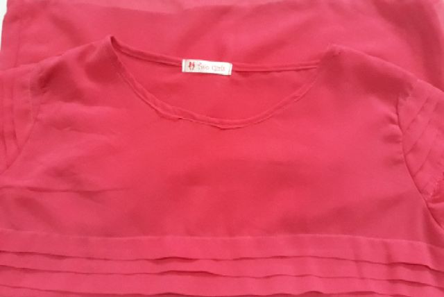 เสื้อคอกลมสาวอวบแขนจั้มสีแดงชมพู-two-gilts