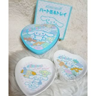 เซตจานพร้อม​กล่อง​เหล็ก​ ขนาด​ 3" ชิน​นา​มอน​ cinnamoroll​