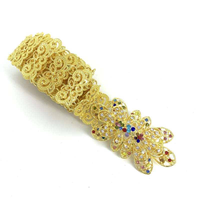 vintage-jewelry-เข็มขัดสีทอง-สำหรับชุดไทยนางสาว-เพชรรอบหัวเข็มขัด-และเข็มขัด