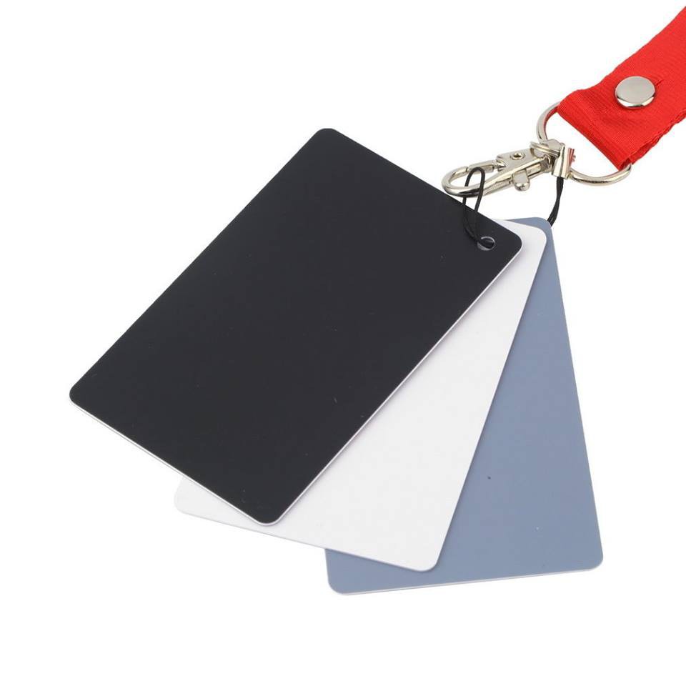 ภาพหน้าปกสินค้าGREY CARD ปรับค่า White Balance ให้ถูกต้องและแม่นยำ มีให้เลือก2ขนาด