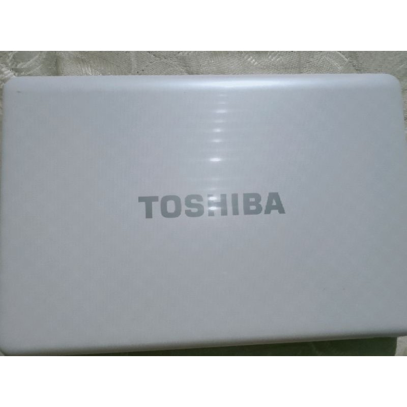 PC Portable Toshiba Satellite L735-109 Pour Pièces Détachées (non Testé)