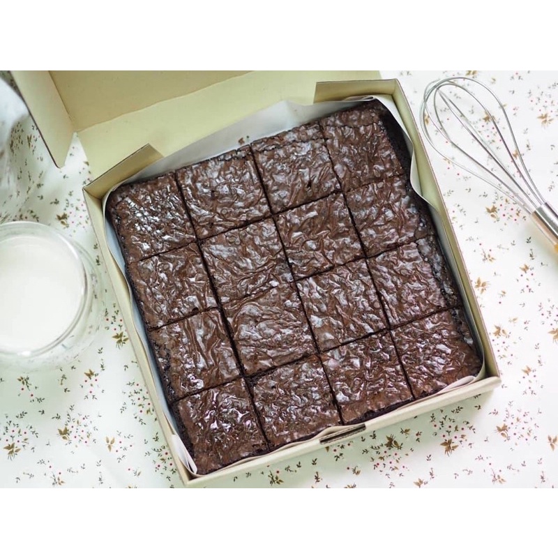 fud-brownies-original-บราวนี่เนื้อฟัดจ์ช็อคล้วน