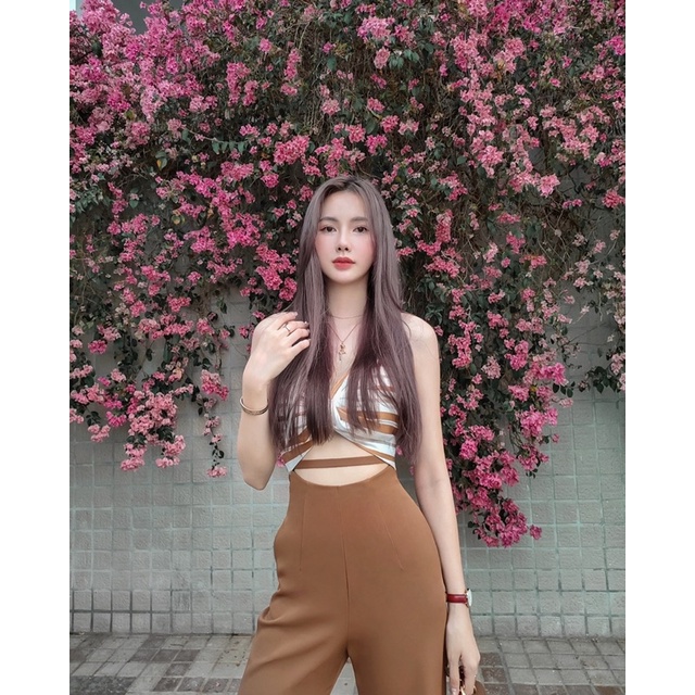 ภาพหน้าปกสินค้าLUCA WHITE BRICK JUMPSUIT จากร้าน penelopebkk บน Shopee