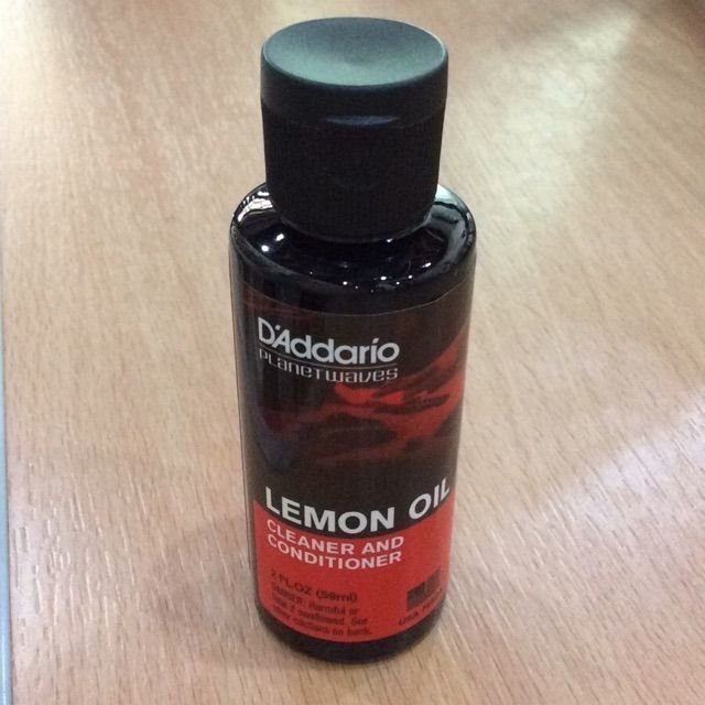 D'Addario Lemon Oil ทำความสะอาดกีตาร์ ฟิงเกอร์บอร์ด และตัวกีตาร์ที่เป็น