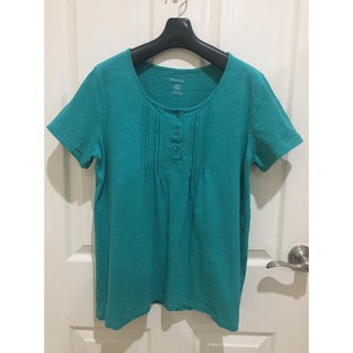 เสื้อยืดสีเขียวกระดุม+จีบหน้า ผ้าหนานิดหน่อย St. Johns Bay Size L อก 40” ยาว 25”