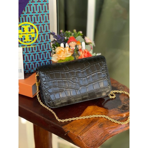 งานช็อปแบรนด์-tory-burch-eleanor-crocodile-embossed-phone-crossbody-bag