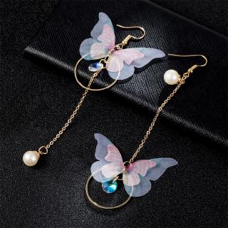 ภาพหน้าปกสินค้าRetro Asymmetric butterfly imitation Pearl alloy Dangle Earrings long section of the wings and Earings Fashion Jewelry ที่เกี่ยวข้อง