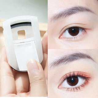 ภาพหน้าปกสินค้าที่ดัดขนตามินิแบบพกพาที่ดัดขนตาแบบติดทนนานที่ดัดขนตาน่ารักและกะทัดรัดแบบพกพาที่ดัดขนตาบิ๊กอาย       Portable Mini Eyelash Curler Long Lasting Eyelash Curler Cute and Compact Portable Big Eye Eyelash Curler ที่เกี่ยวข้อง