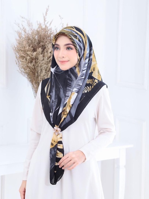 ภาพหน้าปกสินค้าผ้าคลุมสามเหลี่ยมบาวาตุรกี จากร้าน anndy.hijab.shop บน Shopee