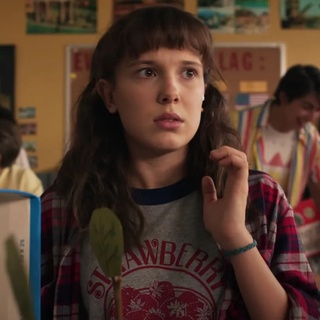 เสื้อยืด พิมพ์ลาย Strawberry Festival Hawkin Indiana Eleven Stranger Things Hellfire Club สําหรับผู้ชาย