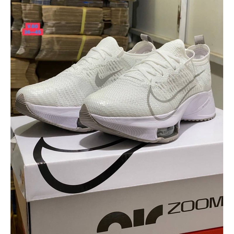 ภาพหน้าปกสินค้าSupper sales 45% รองเท้าวิ่ง Nike Air Zoom Tempo NEXT% (White ) จากร้าน briton_shoes_running บน Shopee