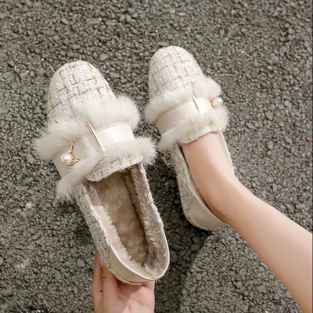 พรีออเดอร์-รองเท้าคัชชู-งานหรูใส่แล้วแพงมาก