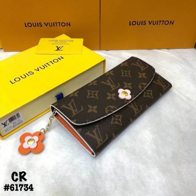 ยี่ห้อ-lv-ขนาด-7-5นิ้ว-โดยประมาณ-เกรด-พรีเมียม-ราคา-450-ภาพถ่ายจากสินค้าจริง-สนใจสอบถามได้ค่ะ