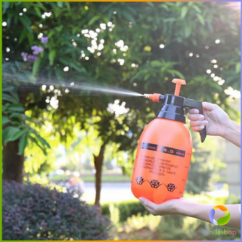 smileshop-กระป๋องฉีด-ขวดสเปรย์รดน้ำ-2l-ถังพ่นปุ๋ย-กระบอกฉีดน้ำแรงดัน-watering-spray-bottle